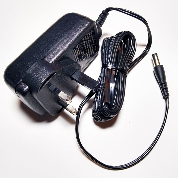 230v - 12v DC, 2A, 24 Watt Power Adapter